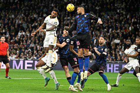 关于塞维利亚队伍表现出色，比赛中展现强大实力的信息